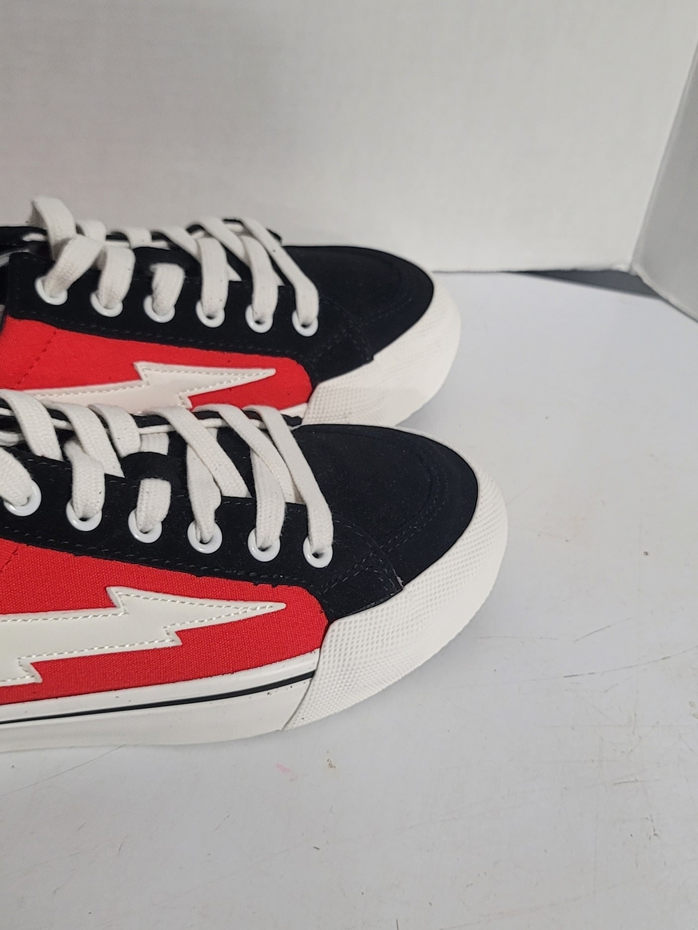 Revenge X Storm Vol 2 With Extra Laces